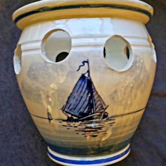 Vintage Delft Blue Bulb  Handpainted Windmill Bulb Planter - Picture 2 of 6